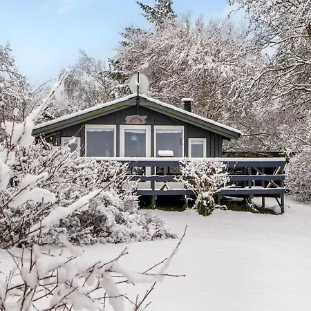 2 Bedroom Awesome In Thyholm