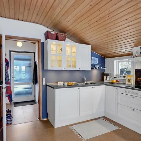 2 Bedroom Awesome In Thyholm