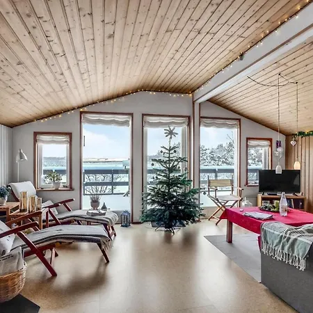 2 Bedroom Awesome In * Thyholm