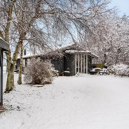 2 Bedroom Awesome In Holiday home Thyholm