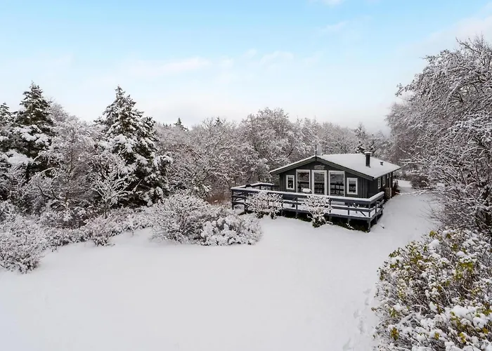 2 Bedroom Awesome In Thyholm