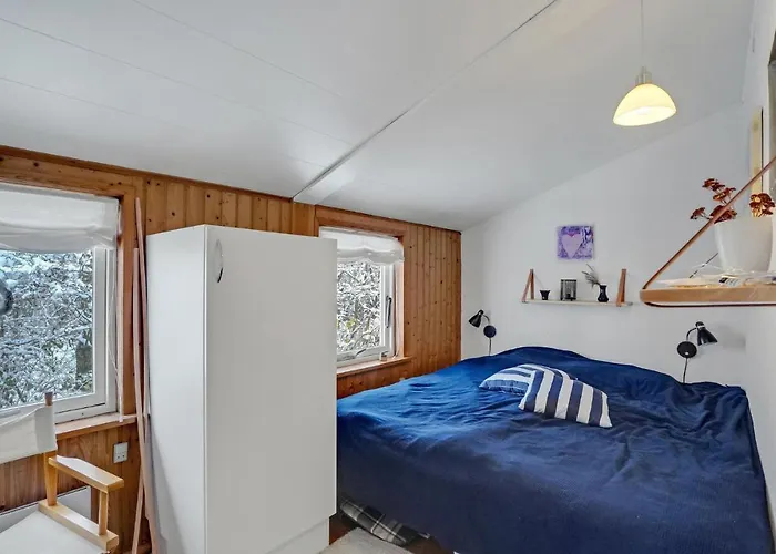 2 Bedroom Awesome In 別荘 Thyholm